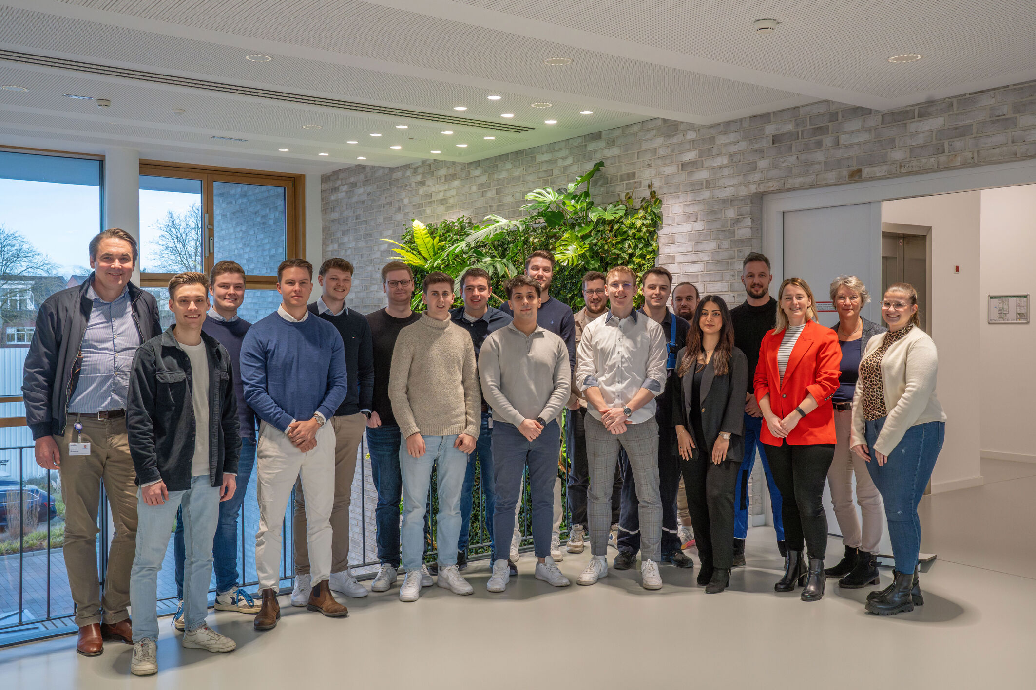 1542 – 1 Zeugnisübergabe.jpg