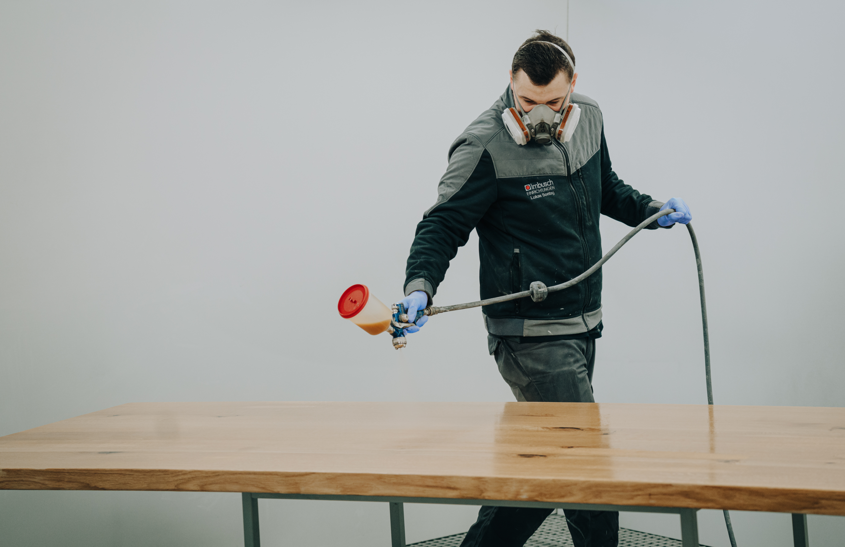 Bildwelt Broschüre 2100 Lösemittelbasierte Holzlacke f. Tischler und Schreiner